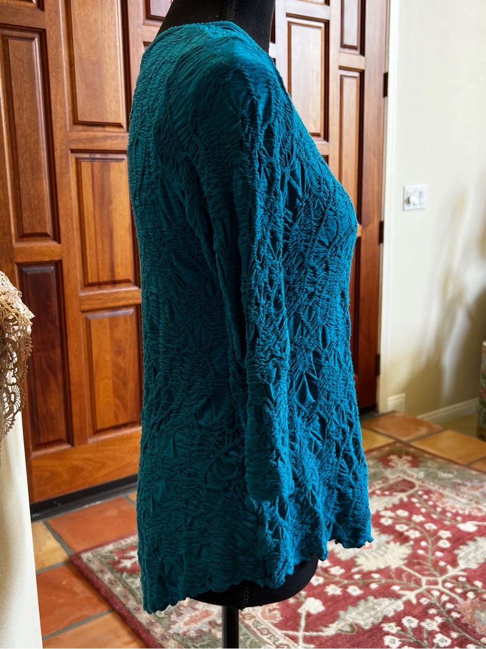 Sno Skins Textured Crinkle Knit Top Turquoise V Neck Asymmetrical Size S - Picture 4 of 7